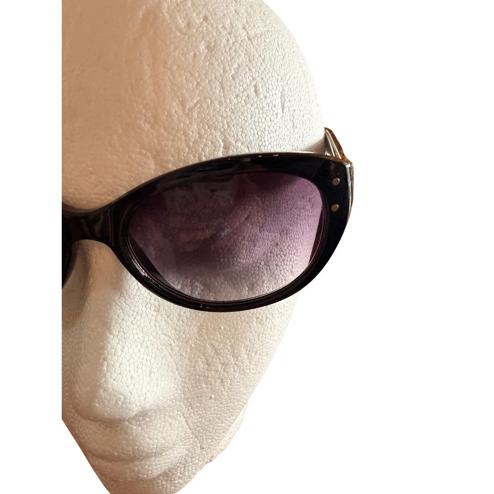 Foster Grant‎ SR1217 Black Cat Eye Sunglasses Gold Temple Accents 10235585.FWM